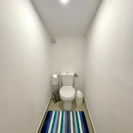 Ferienwohnung Les Loges De La Commanderie ! Coulommiers Exterior foto