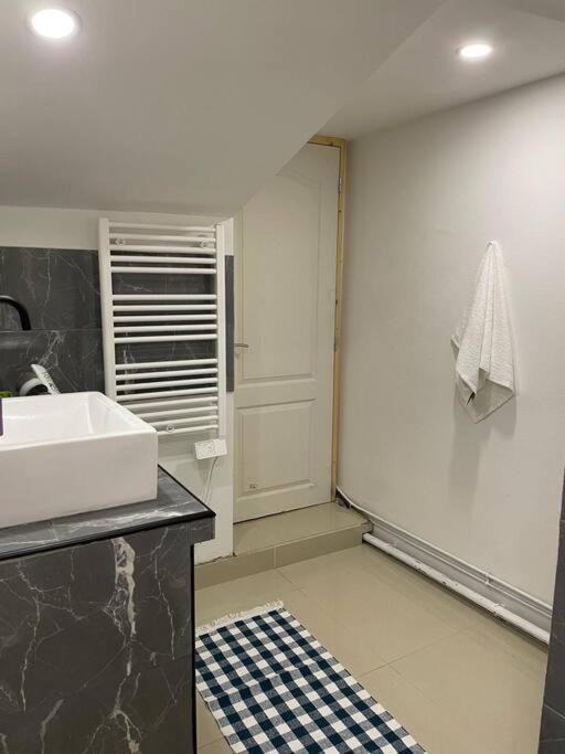 Apartment Les Loges De La Commanderie ! Coulommiers